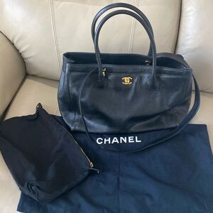 Chanel Black Leather Cerf Shopper Tote